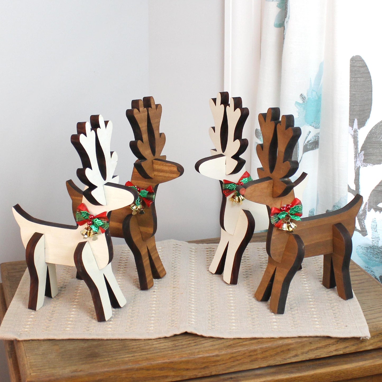 Rustic Wooden Christmas Reindeer Set of 2, Modern Farmhouse Decor, Antique White or Brown, Fireplace Mantel Decoration, Tabletop Centerpiece