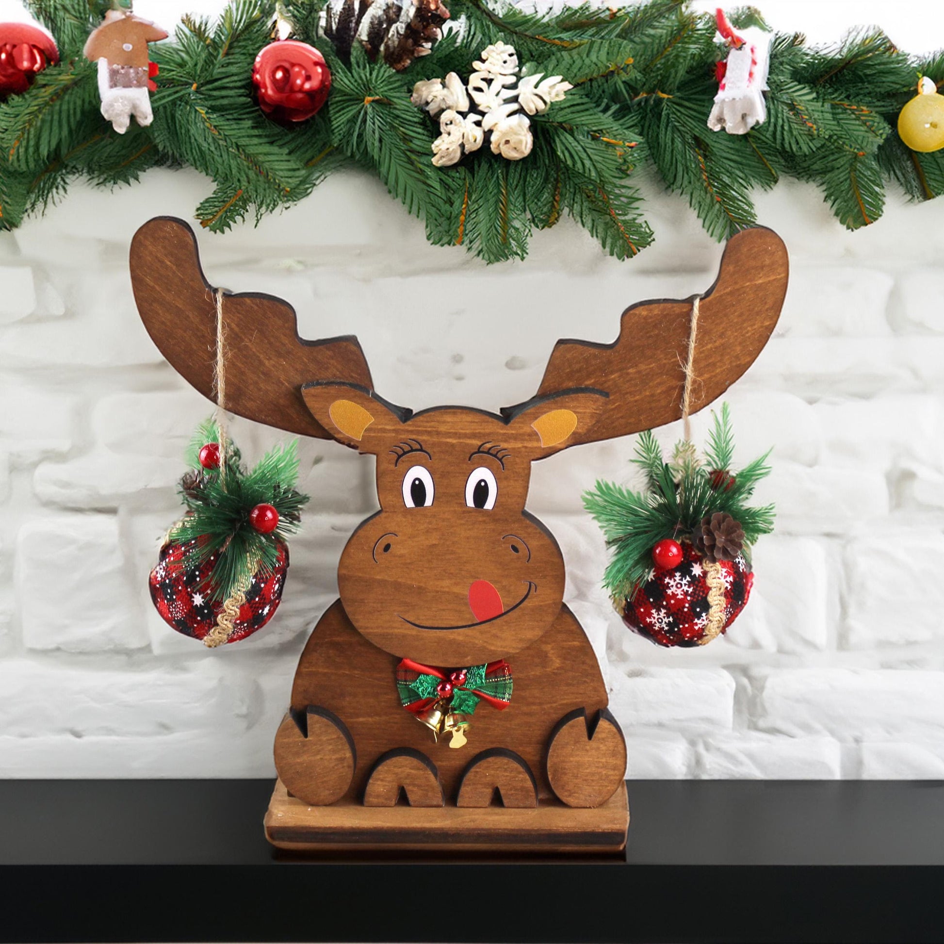 Rustic Wooden Moose – Handcrafted Modern Farmhouse Christmas Decor – Mantel or Tabletop Holiday Centerpiece