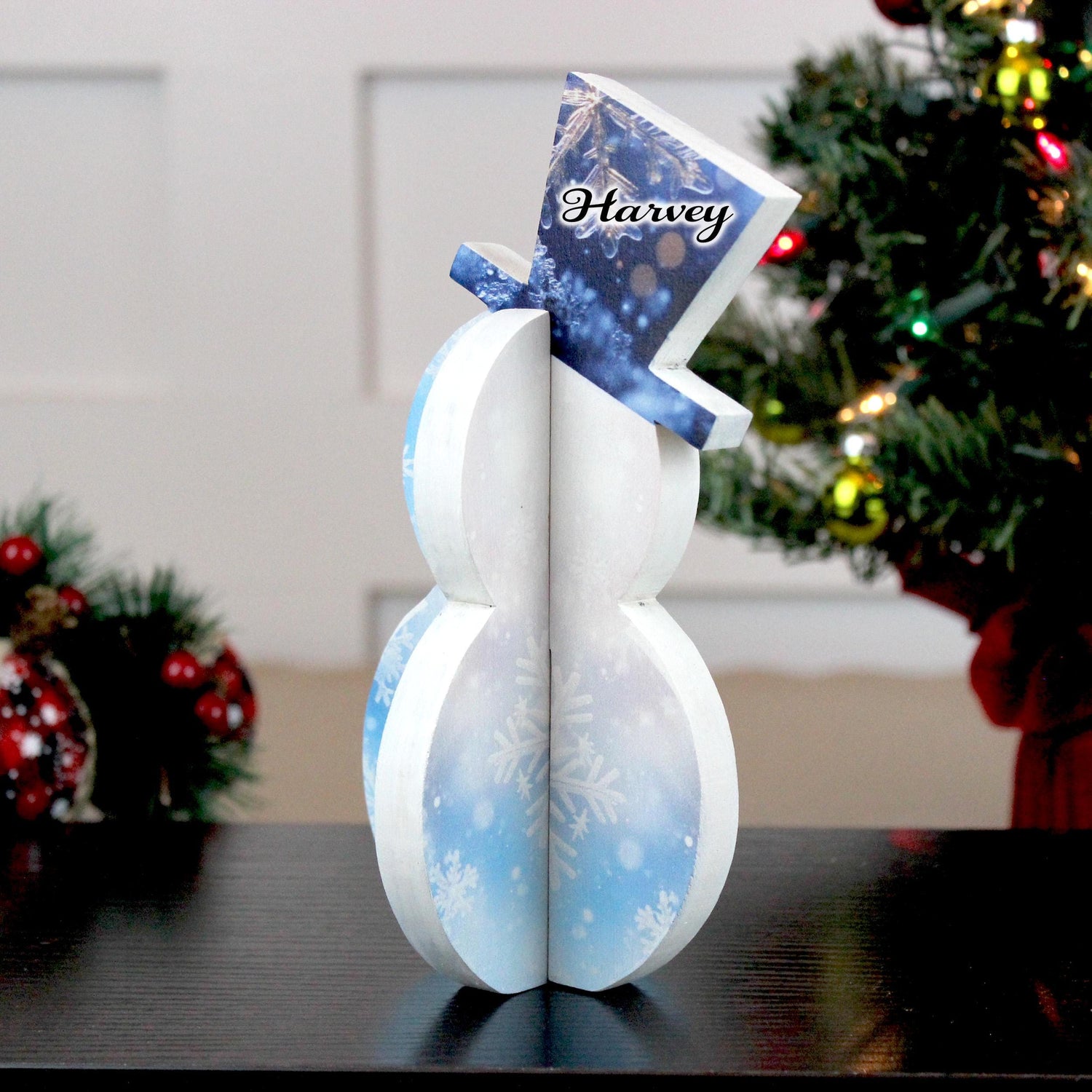 Rustic Snowman Shelf Sitter – Pine Wood Christmas Decor, Chubby Snowman for Holiday Mantels & Farmhouse Shelves