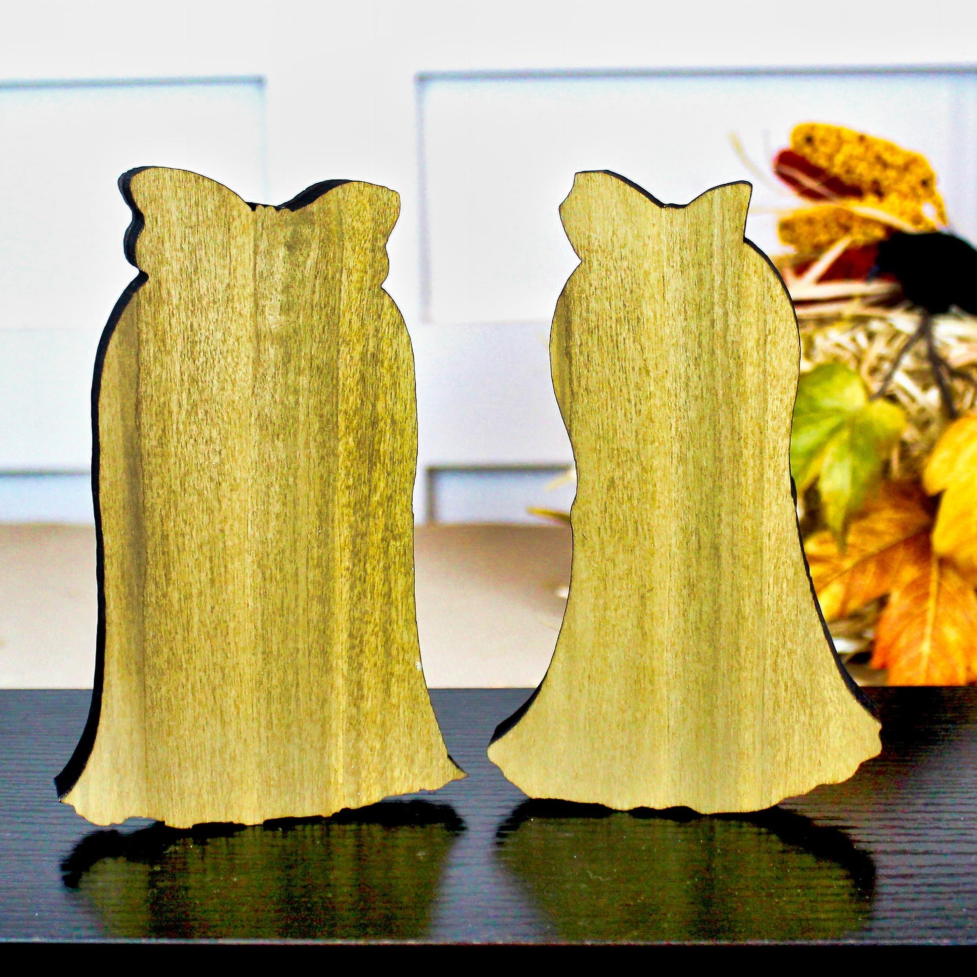 Ghost Shelf Sitters – Personalized Girl Ghosts with Pink Bows, UV-Printed Poplar Wood Halloween Decor, Sweetly Spooky & Irresistibly Cute