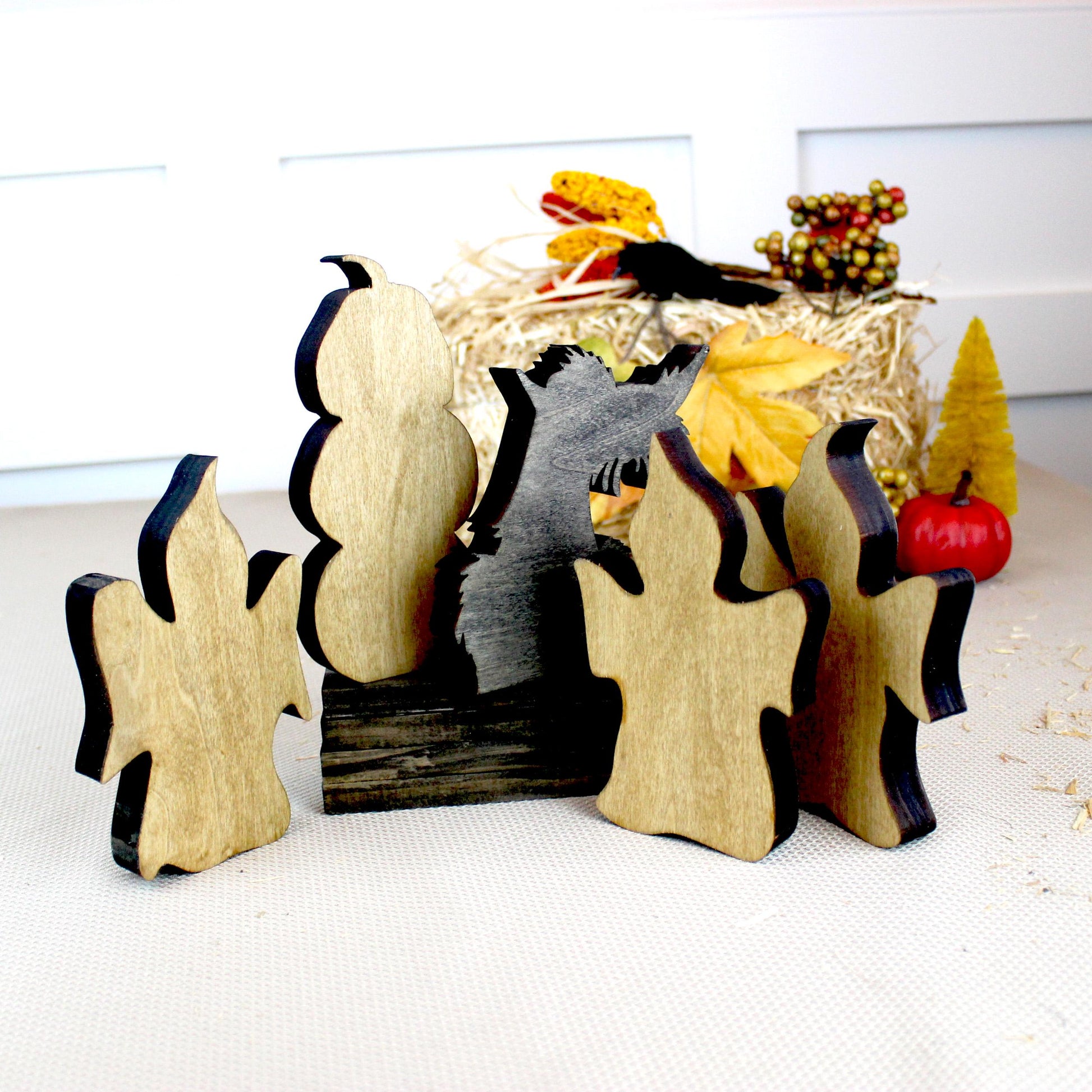 Rustic Halloween Shelf Decor – Handcrafted Wooden Pumpkins, Ghosts & Black Cat – Modern Farmhouse Mantel Display