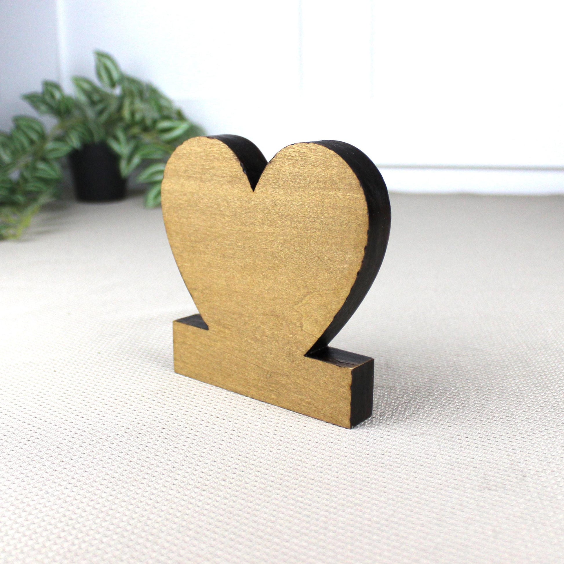 Custom Heart Shaped Pet Memorial Photo Shelf Sitter – Personalized Name Base, Dog/Cat Mantel Decor Using Your Favorite Photo