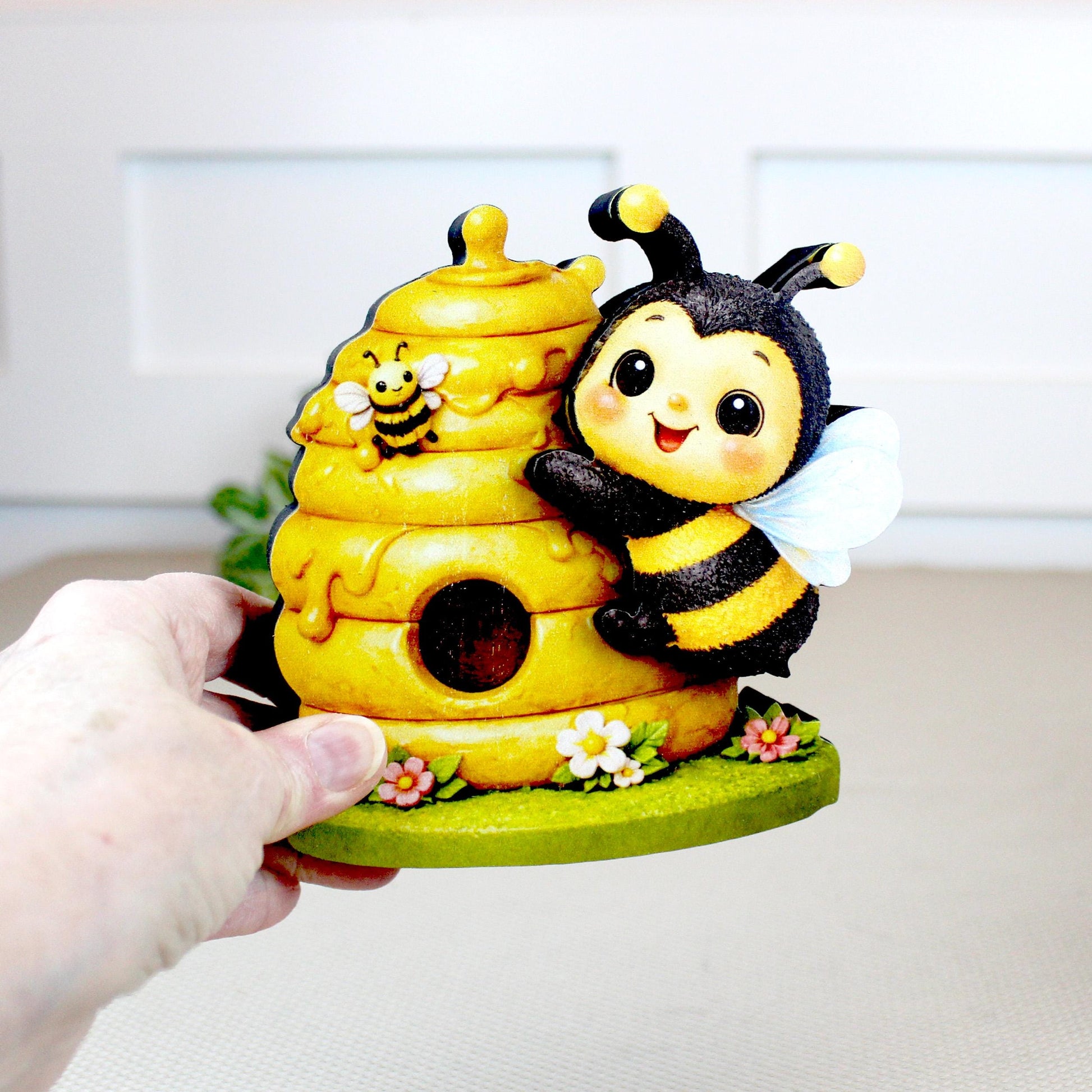 Personalized Multi-Layered Bee and Beehive Shelf Sitter – Custom Name Kids Room Decor – Nursery Shelf Sign, Mantel & Tiered Tray Decor