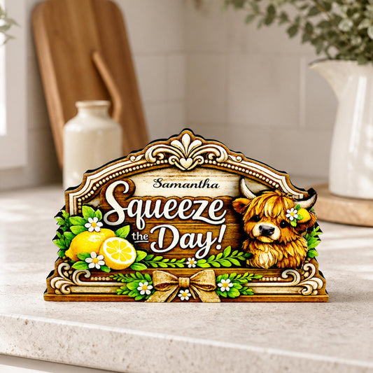 Highland Cow Squeeze the Day Shelf Sitter Keepsake, Wooden Lemon Decor, Summer Kitchen Sign, Farmhouse Cow Decor, Gift for Cow Lover