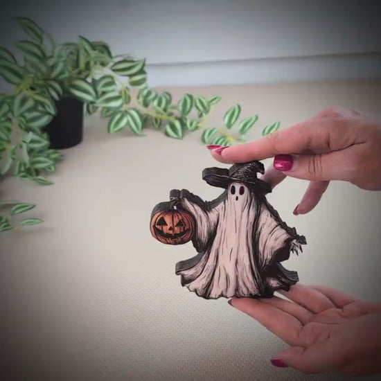 Halloween Ghost Shelf Sitter – Rustic Décor, Good for Tiered Trays, Mantels & Shelves,  Perfect For Halloween Nights and Soft Autumn Breezes