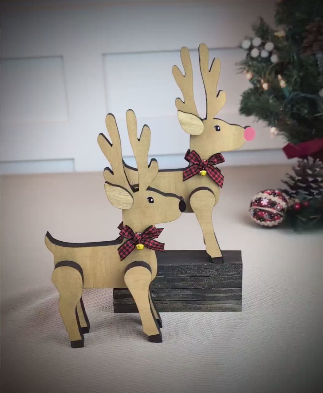 Reindeer Shelf Sitters Set of 2 – Personalized Wooden Pair with Buffalo Plaid Bows, Rustic Christmas Mantel Decor. Charming Christmas Magic
